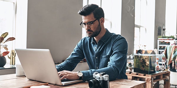 Employee working on a laptop 